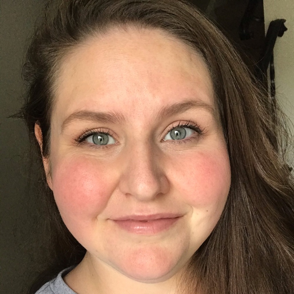 Meet your Posher, Cassandra